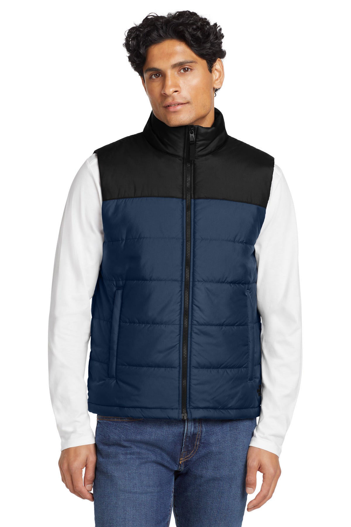 The North Face- The North Face® Everyday Insulated Vest. NF0A529A-Medtech- 2